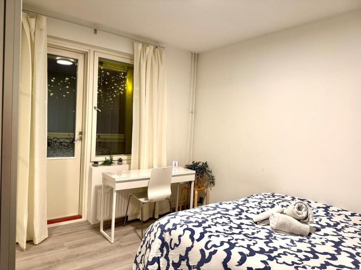 Apartamento Cozy With Private Balcony In Prime Location *