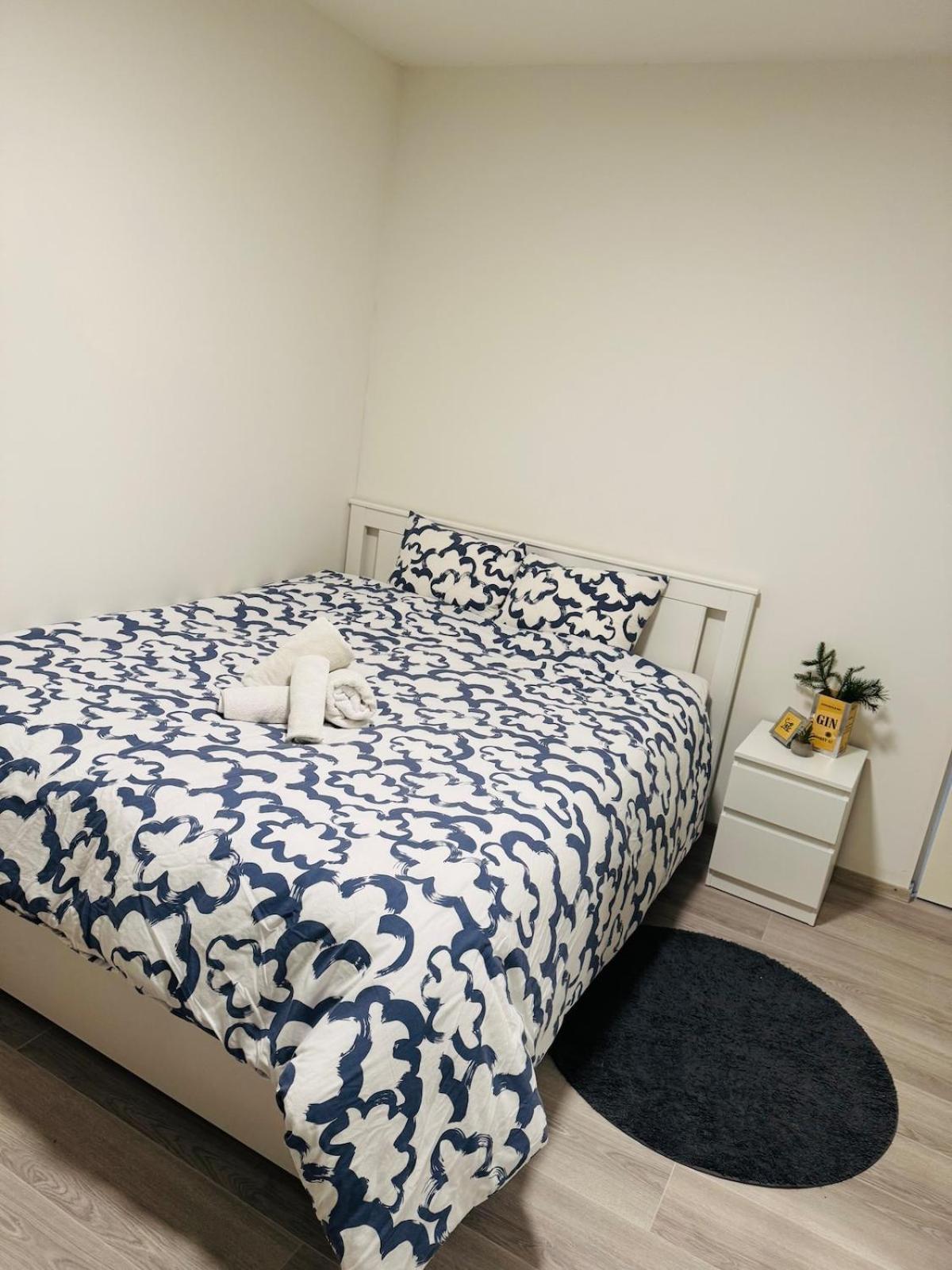 Apartamento Cozy With Private Balcony In Prime Location Helsínquia