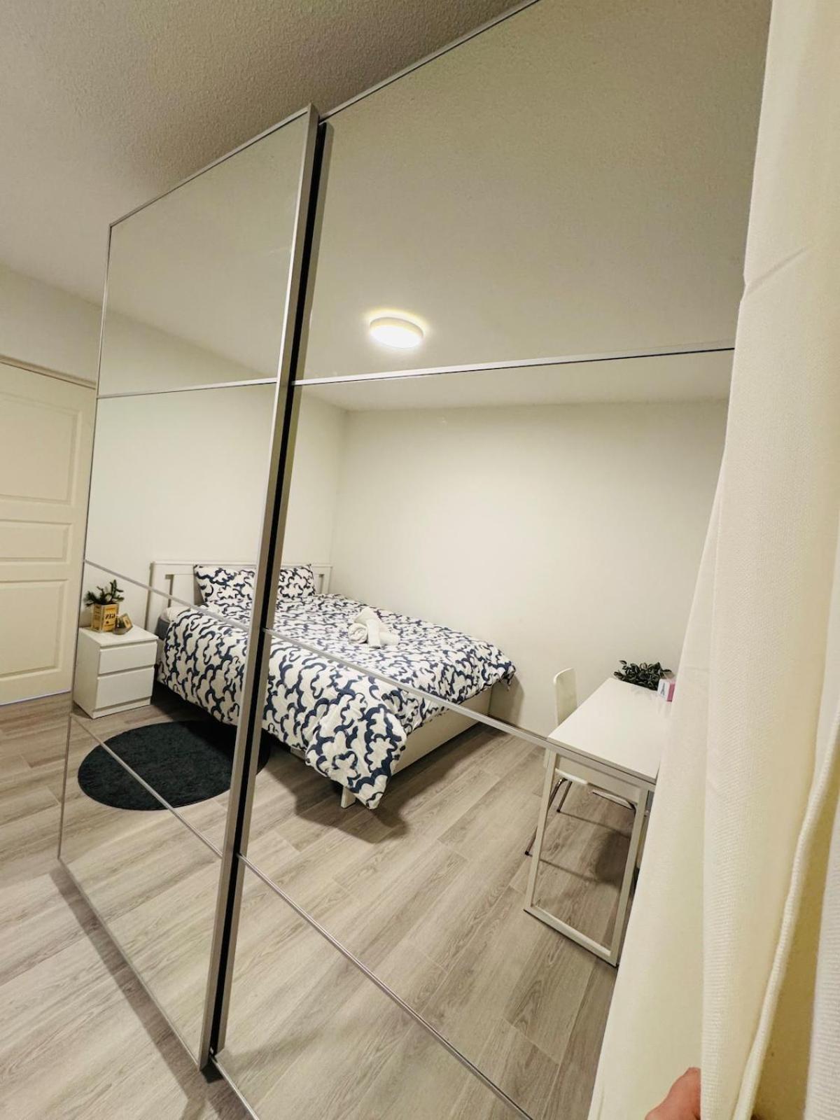 Cozy With Private Balcony In Prime Location